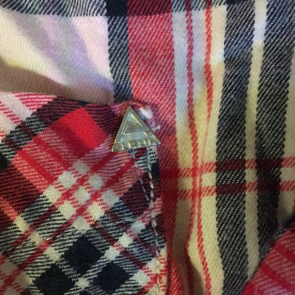 Lightweight Plaid Flannel Shirt - Picture 4 of 8
